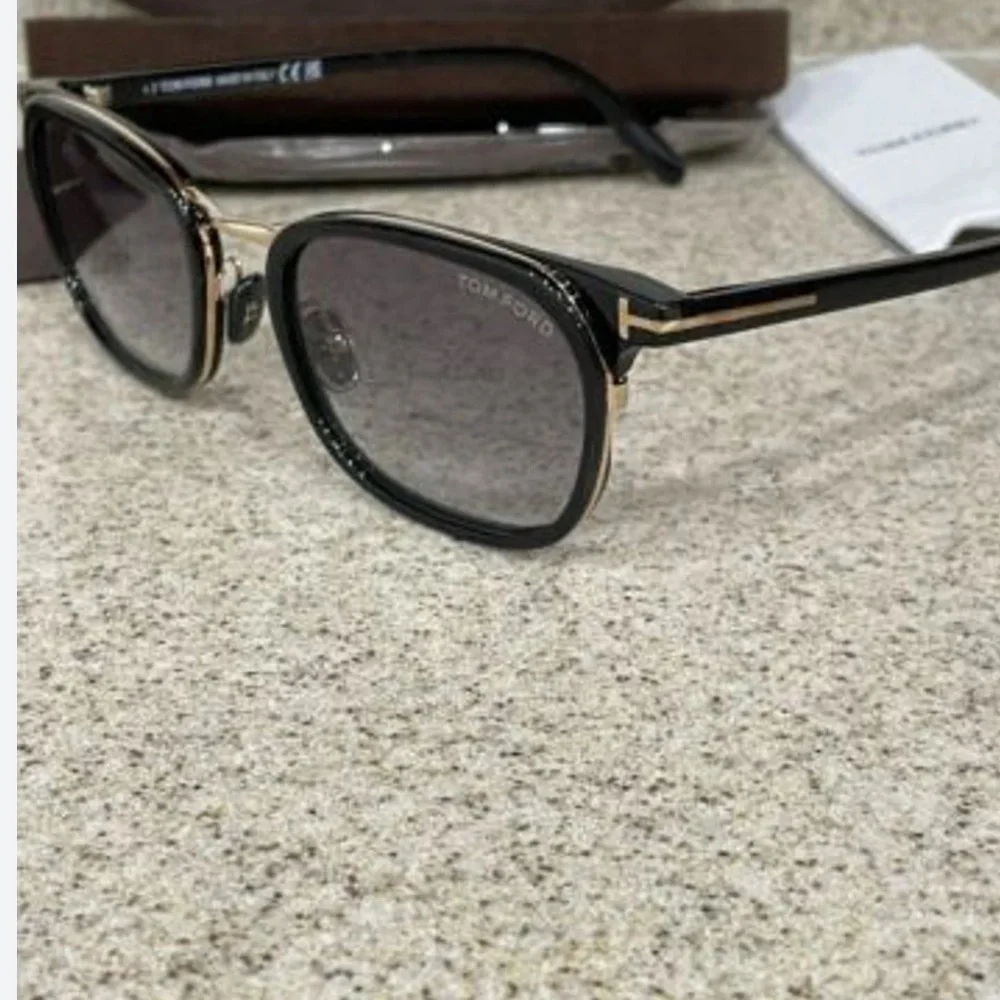 TOM FORD Tf 963-d O1b Shiny Black/Smoke gold Uv Protection 52-20-140 New unisex